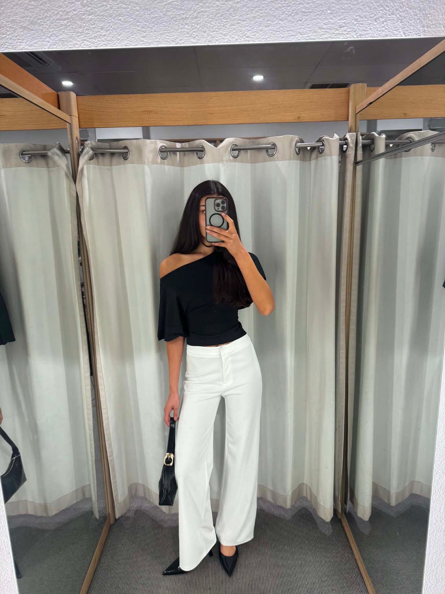 The Bianca Off-Shoulder Top