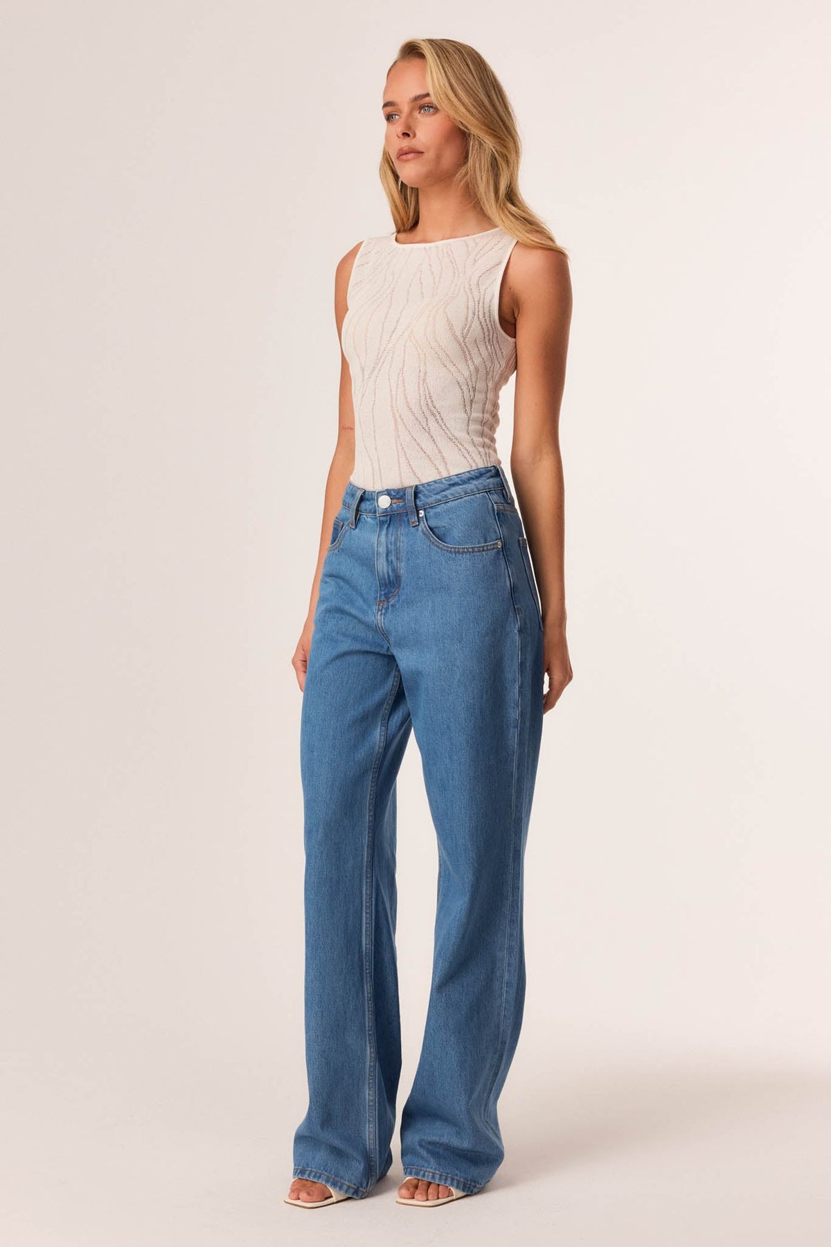 SNDYS Brandy Top – White