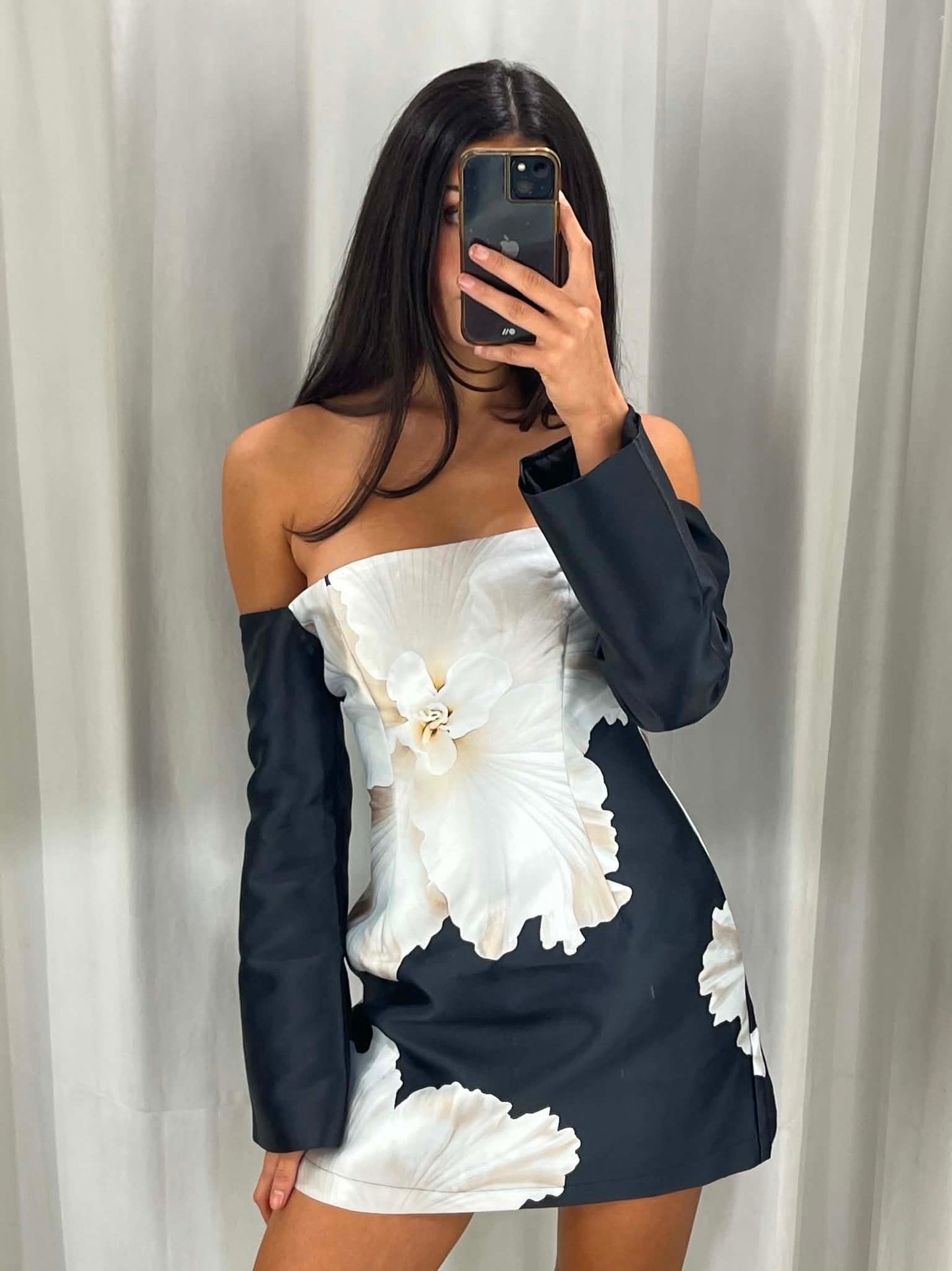 Lini Sleeve Mini Dress