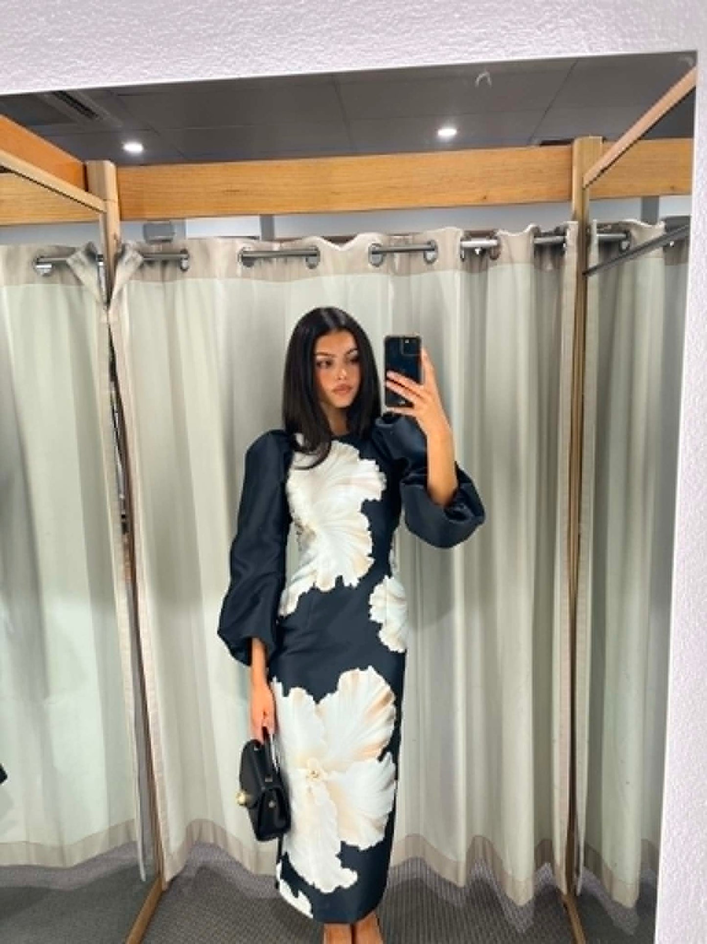 Lini Sleeve Mini Dress