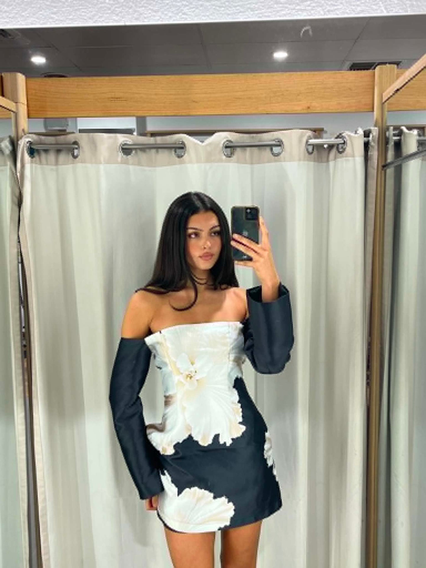 Lini Sleeve Mini Dress