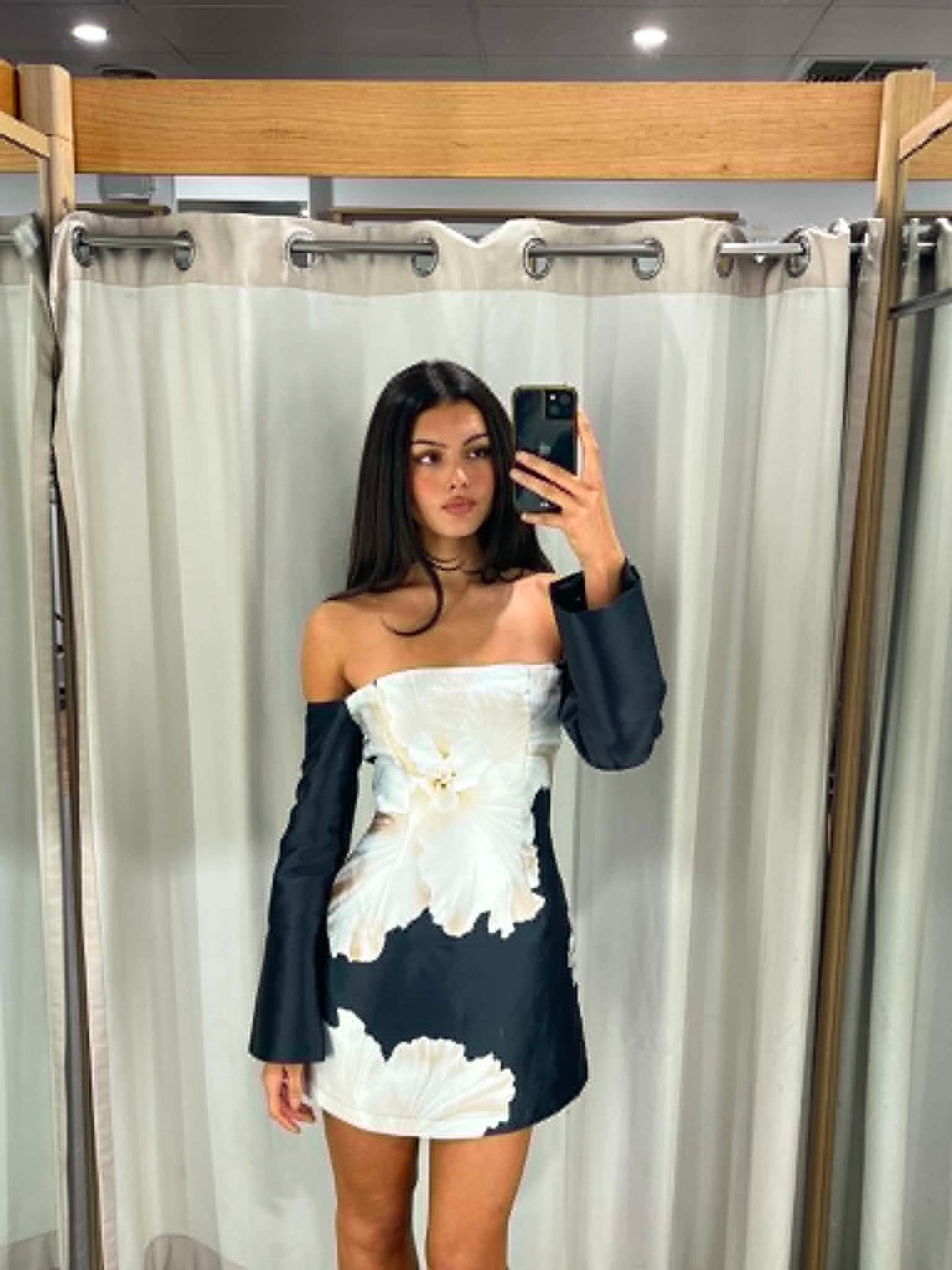 Lini Sleeve Mini Dress