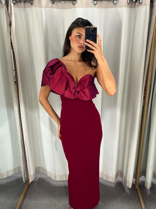 Naomi Wine Elle Zeuitone