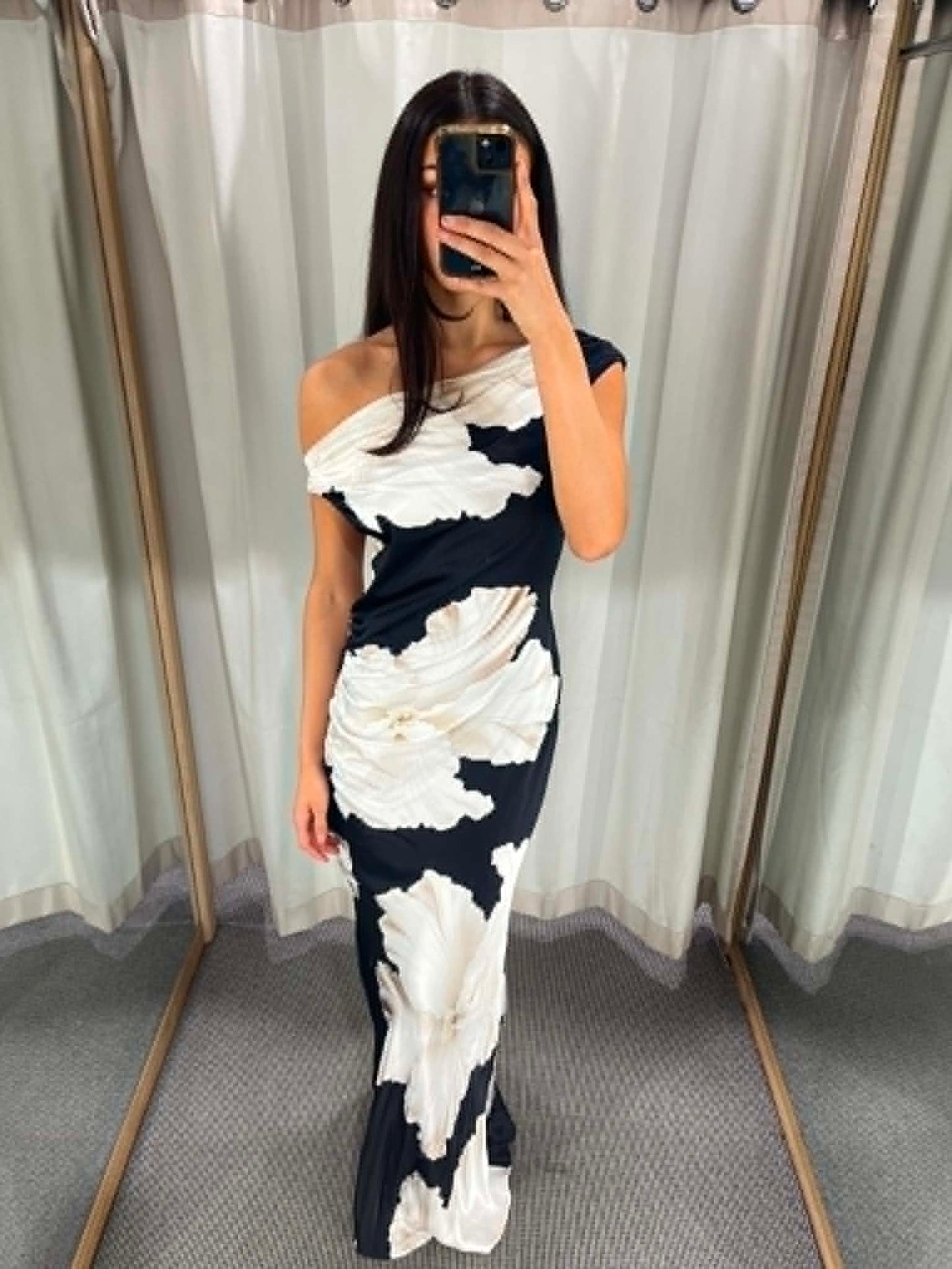 Finley Shoulder Maxi