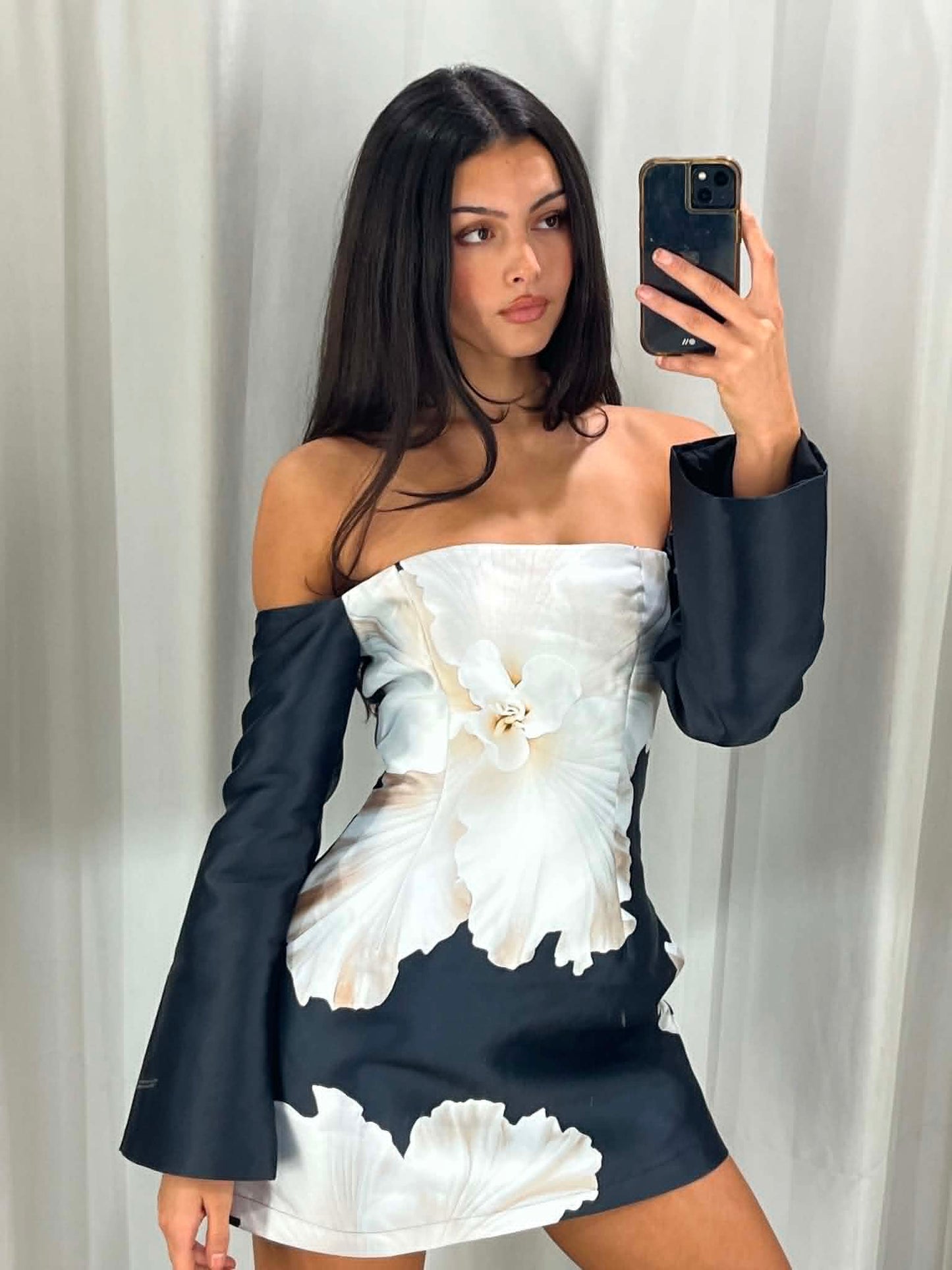 Lini Sleeve Mini Dress