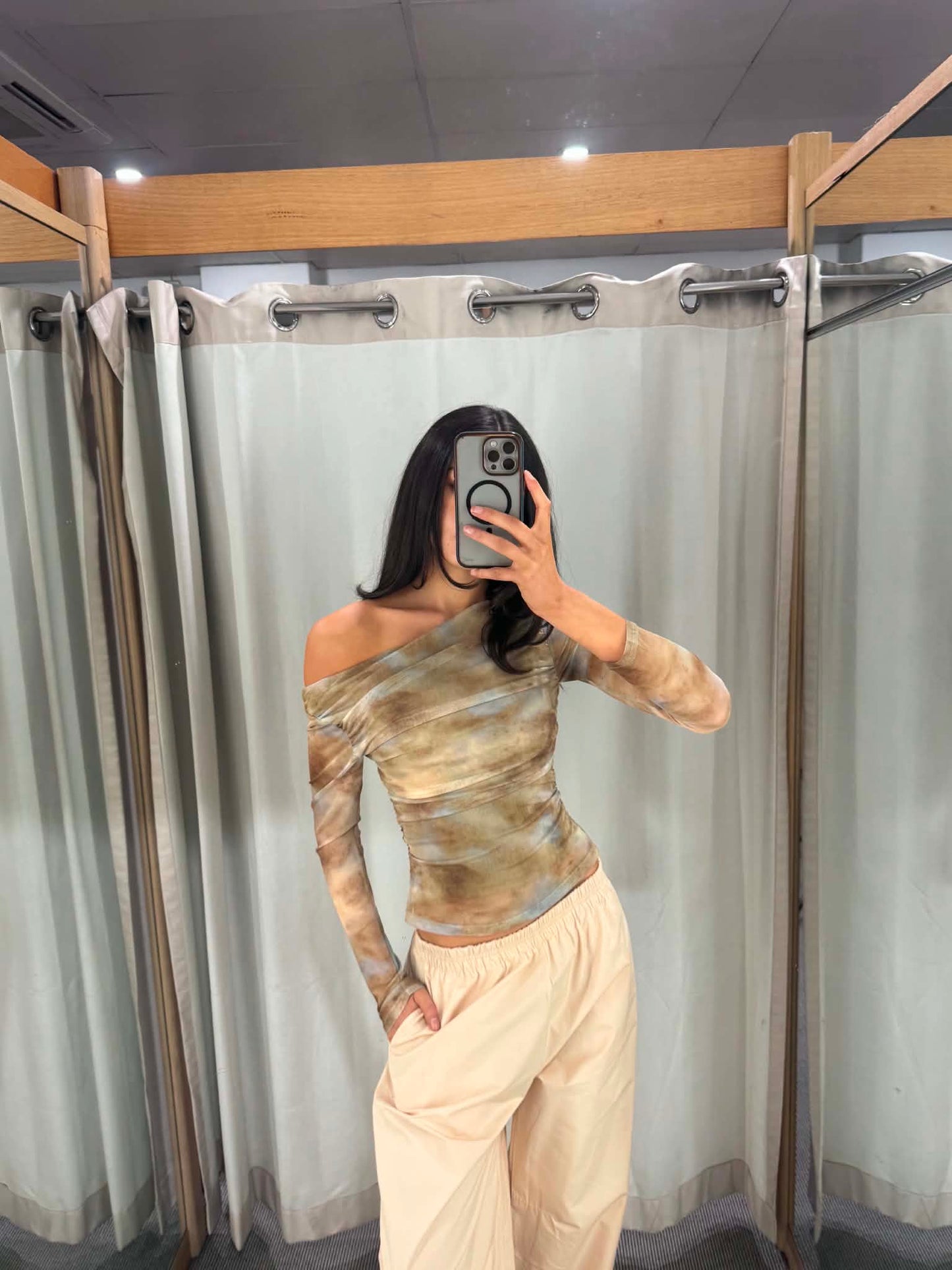 The Kaia Mesh Top – Earth Print