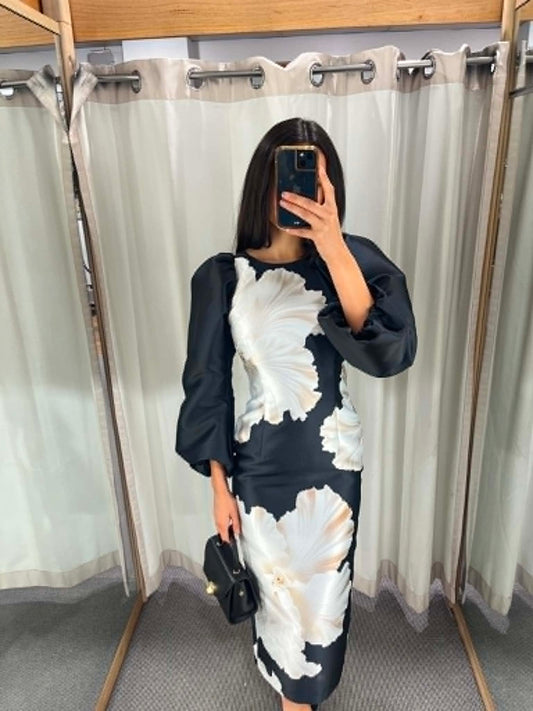 Lini Sleeve Midi Dress
