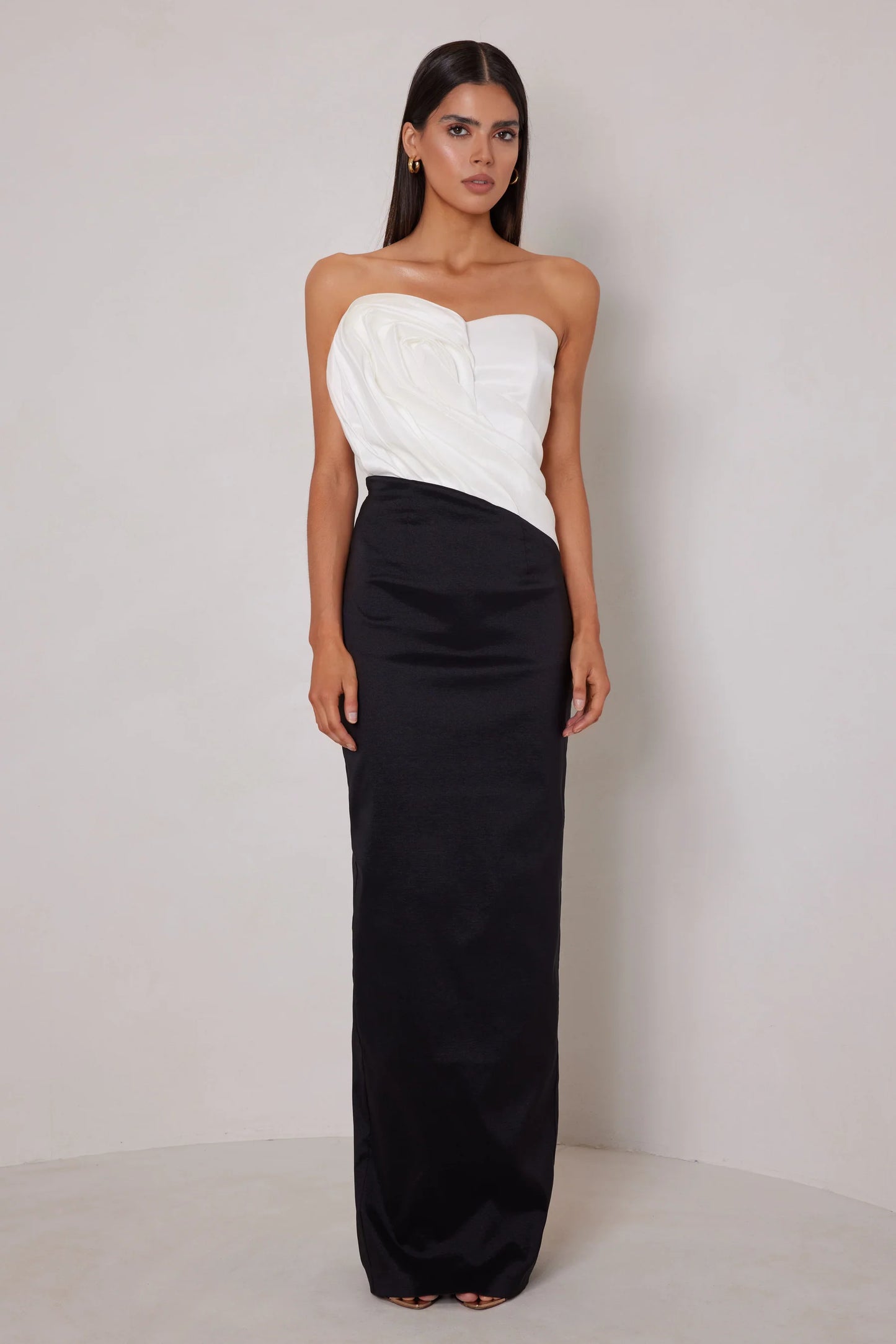 PRE ORDER Alba Black and White Elle Zeuitone