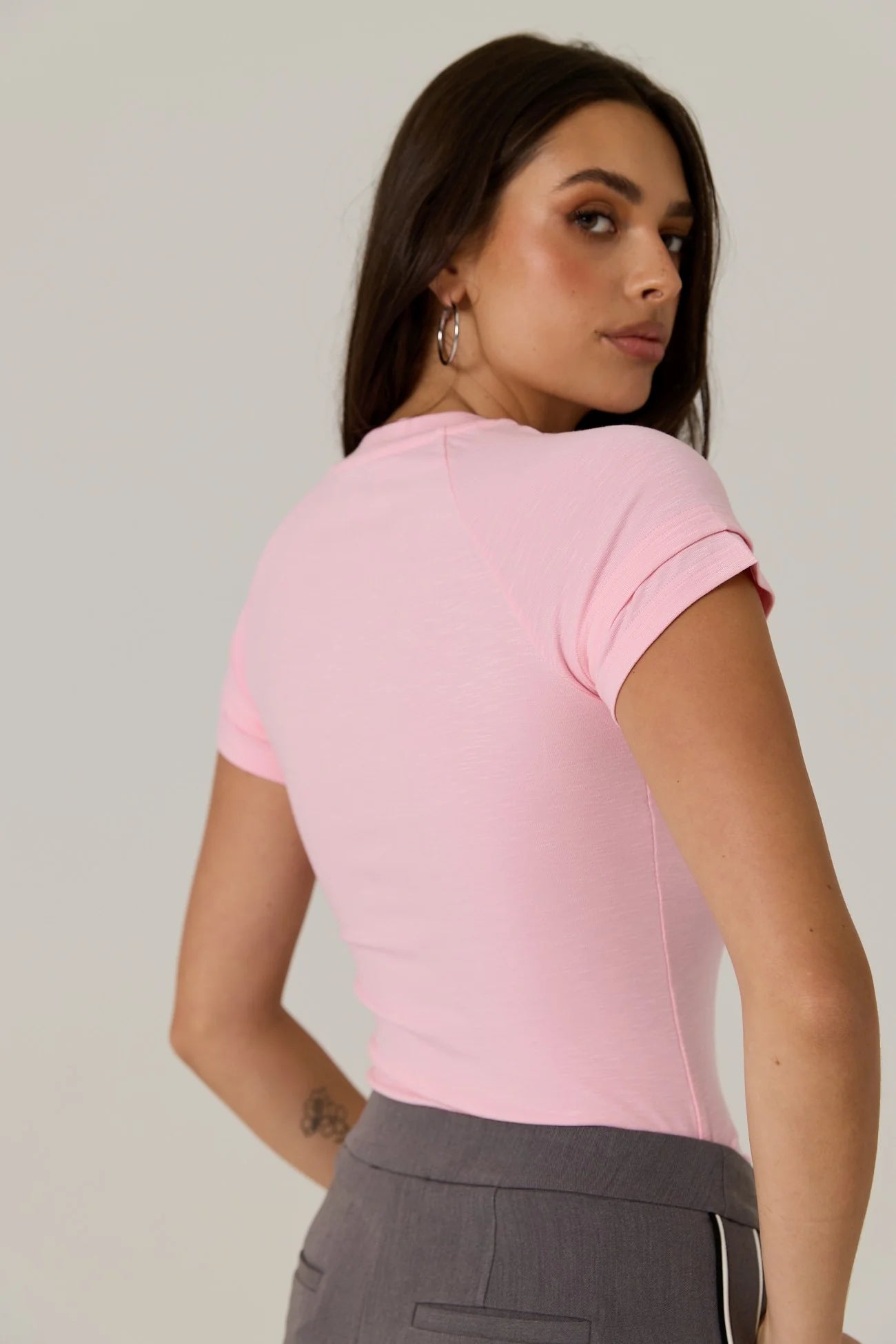 Zarah Baby Tee Pop Pink Coming Soon