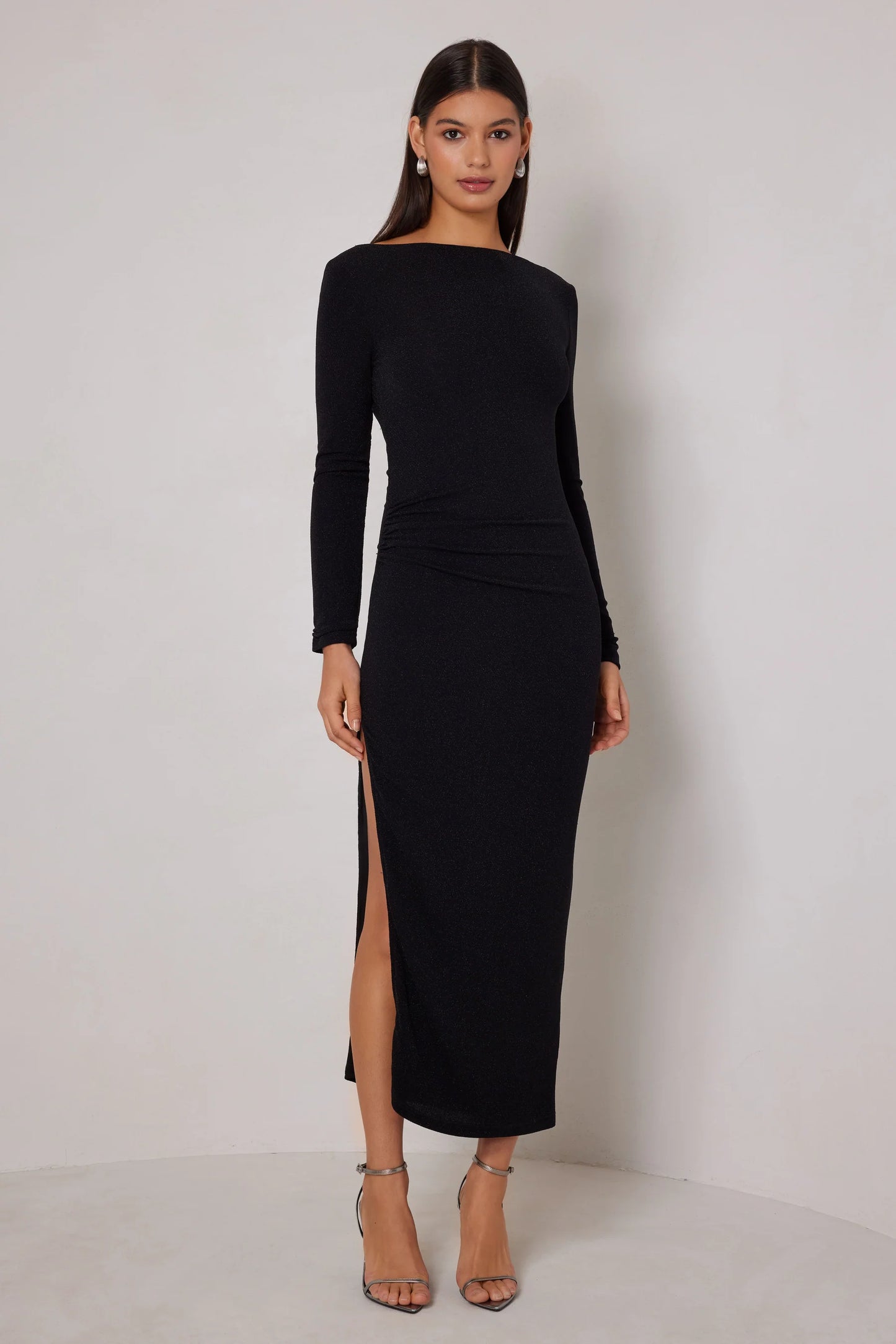 June Black Elle Zeuitone