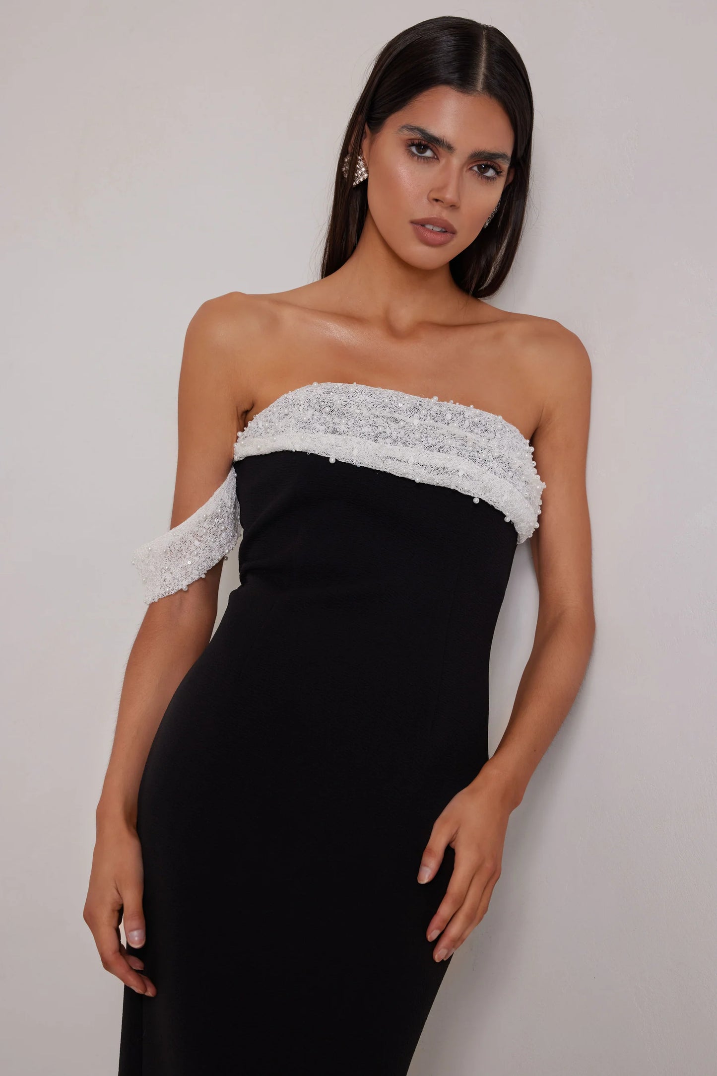 Lola Black Elle Zeitoune Coming Soon