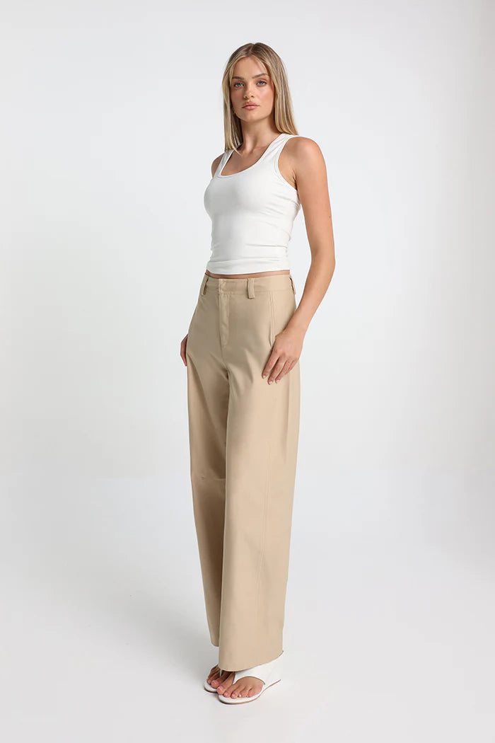 Mary Tank White