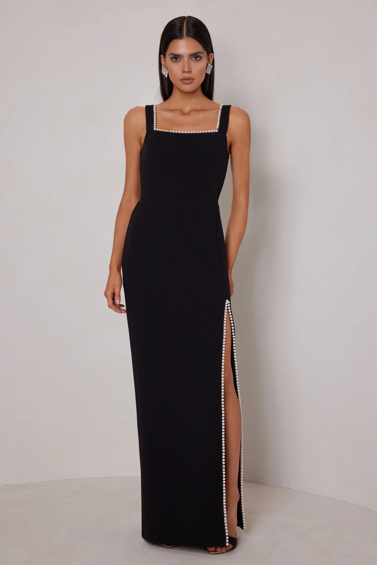 PRE ORDER Victoria Black Elle Zeuitone
