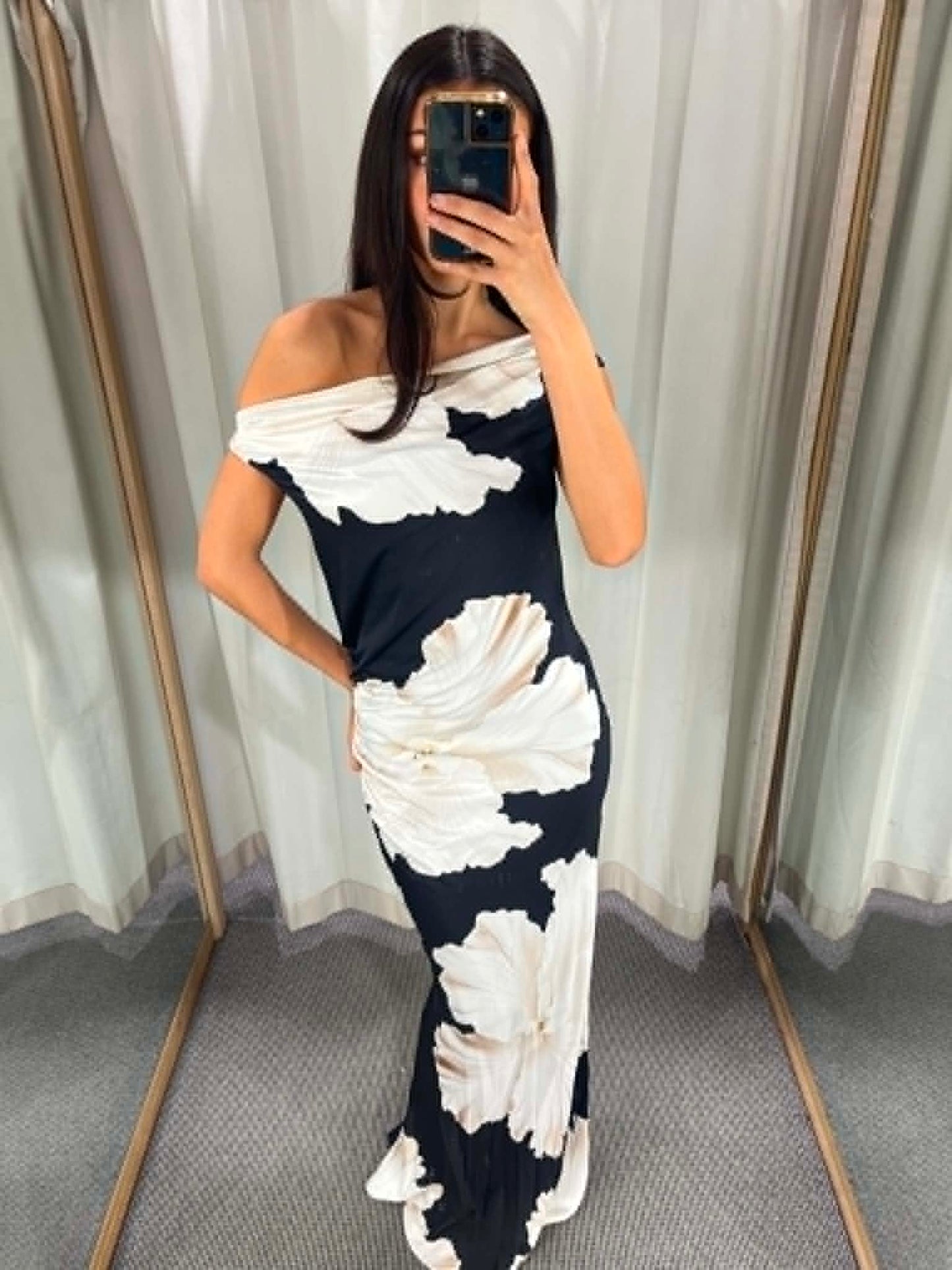 Finley Shoulder Maxi