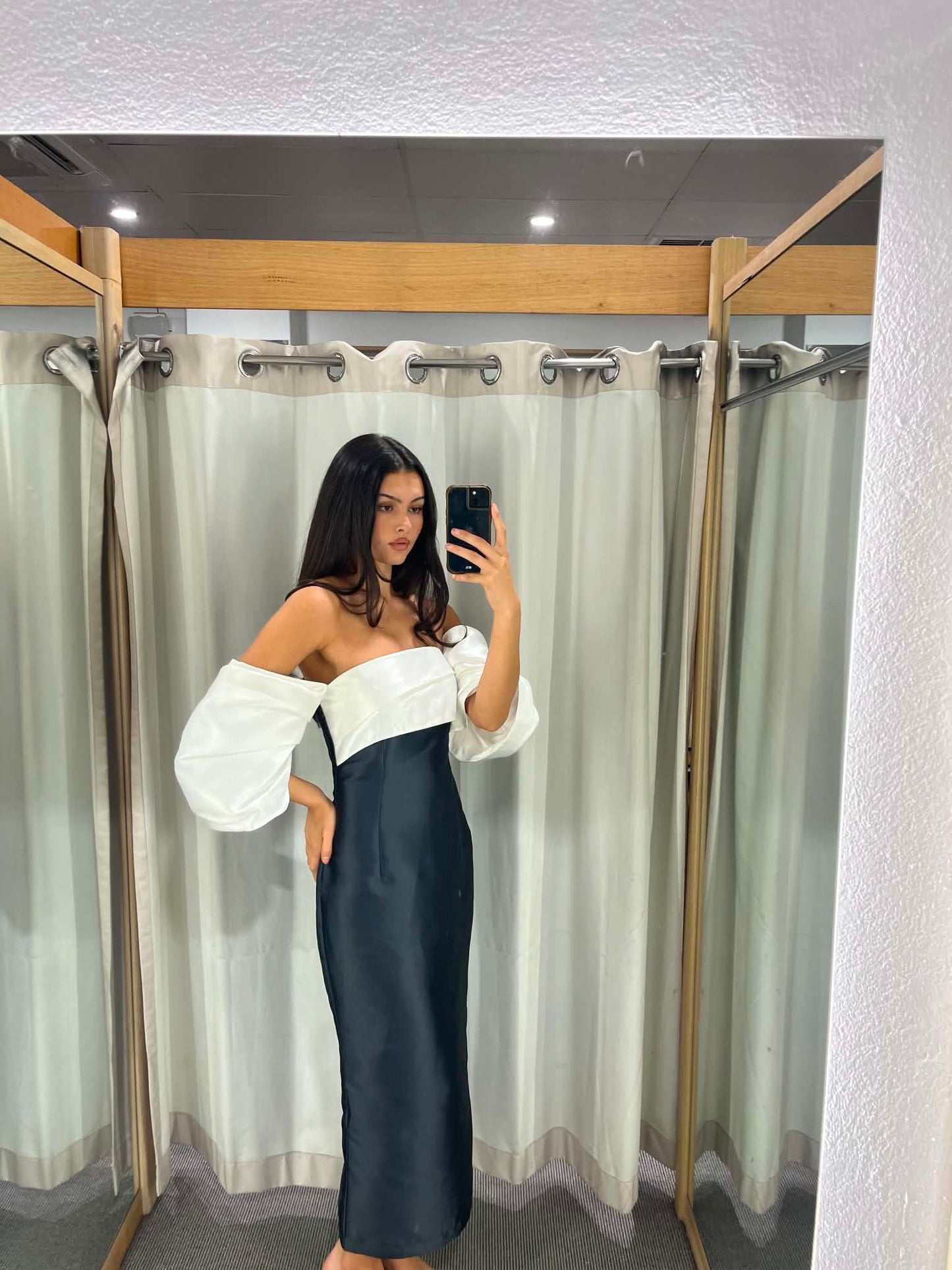 Matilda Shoulder Midi